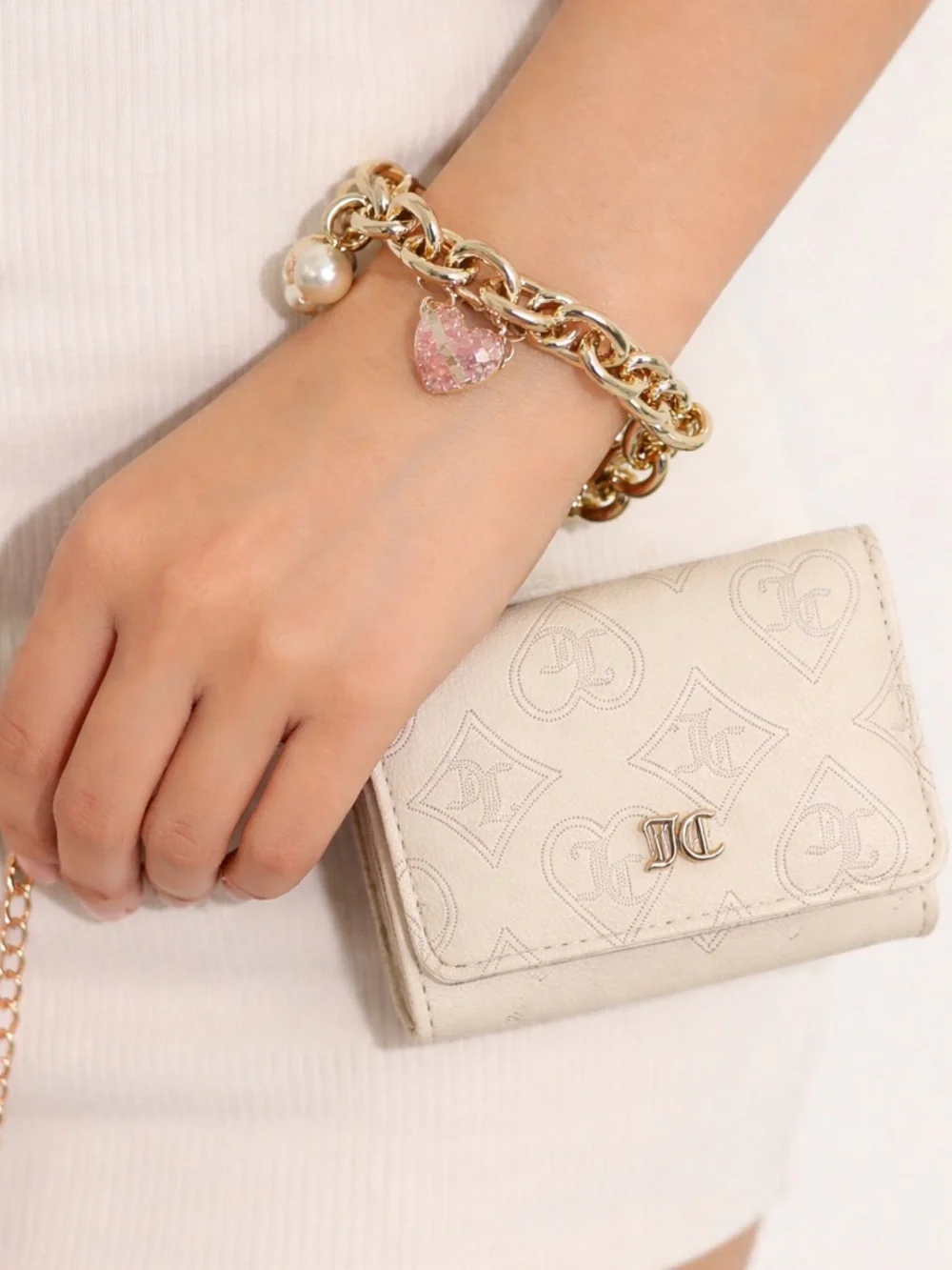 Juicy Couture Wristlet Wallet On A Gold Link Bracelet with Charm - Picture 6 of 6